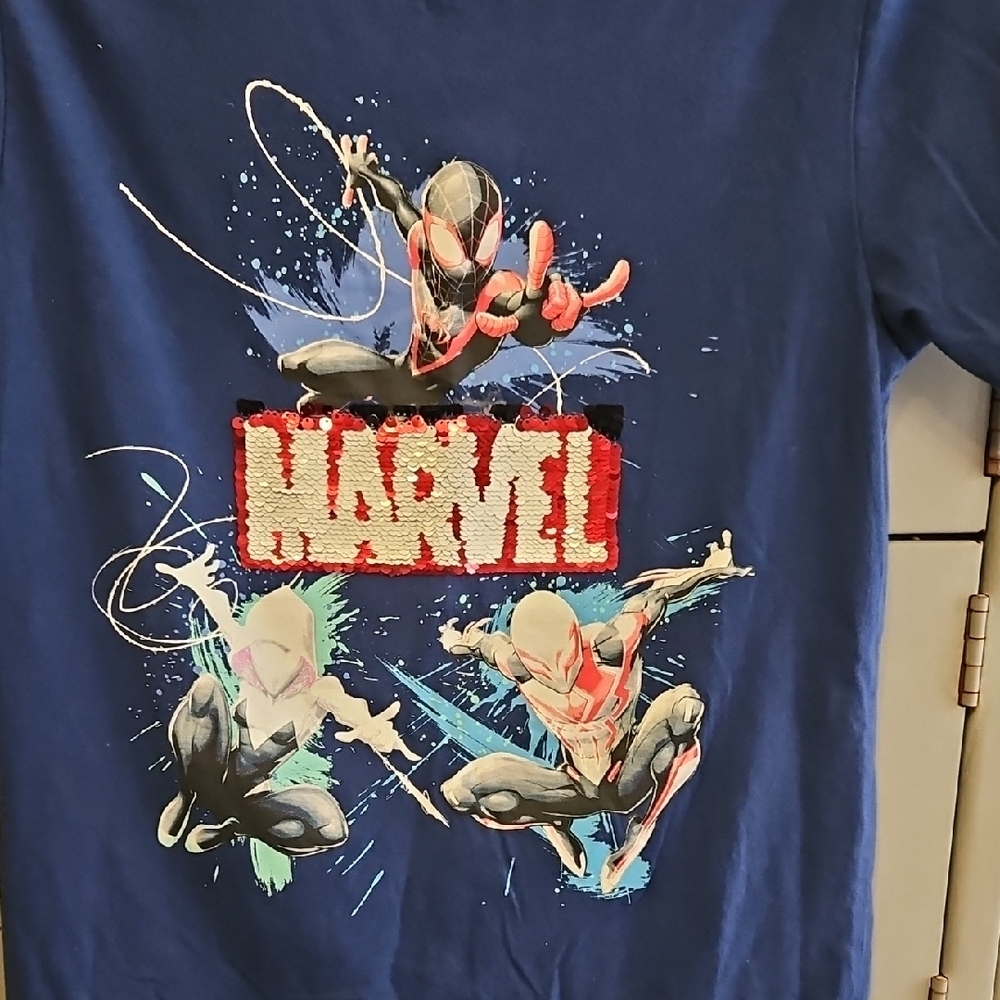 Blue Spider-Man Graphic T-Shirt - Size Large Reversible Sequin Design - Picture 3 of 5
